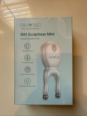 RIKKI Sculptress Mini Facial Gua Sha Tool - White/Silver